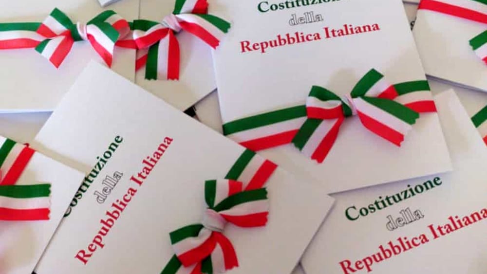 2 Giugno 2021. Consegna ai neo-diciottenni di Venaria Reale del testo della Carta Costituzionale.